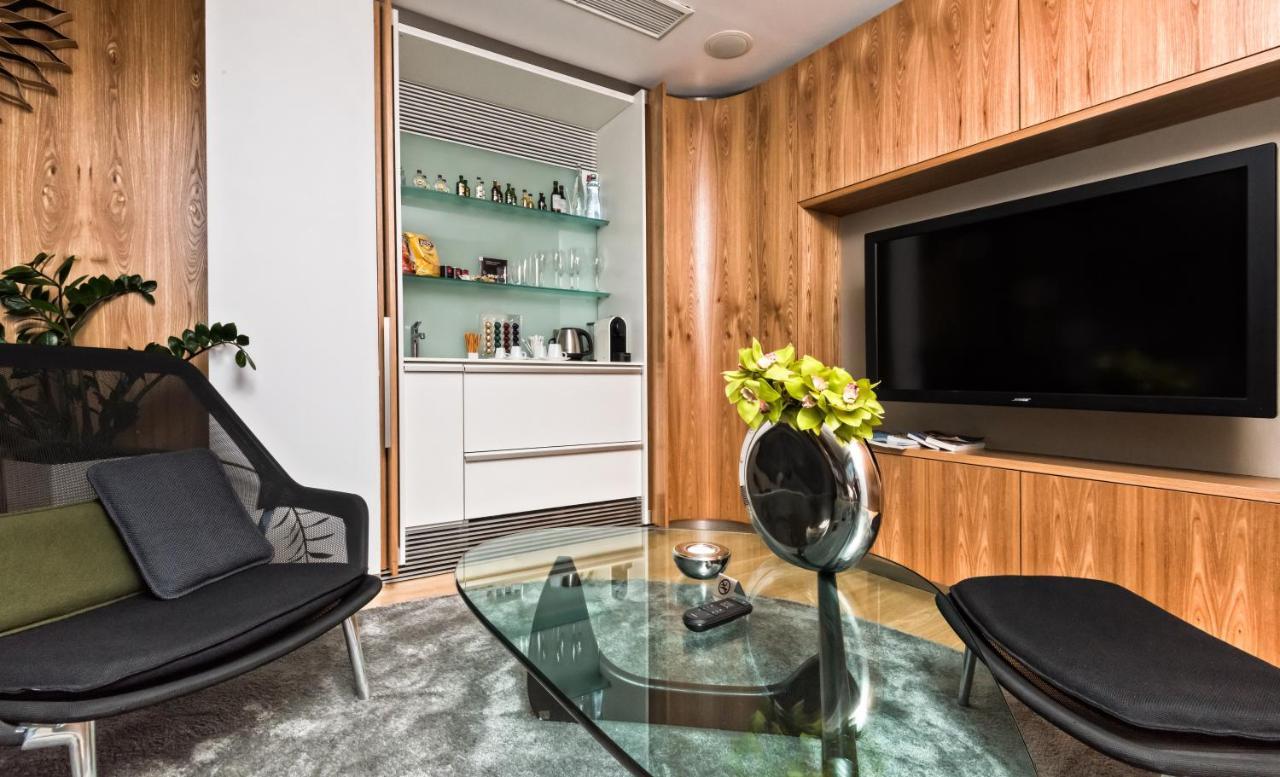 פראג One Room Hotel מראה חיצוני תמונה