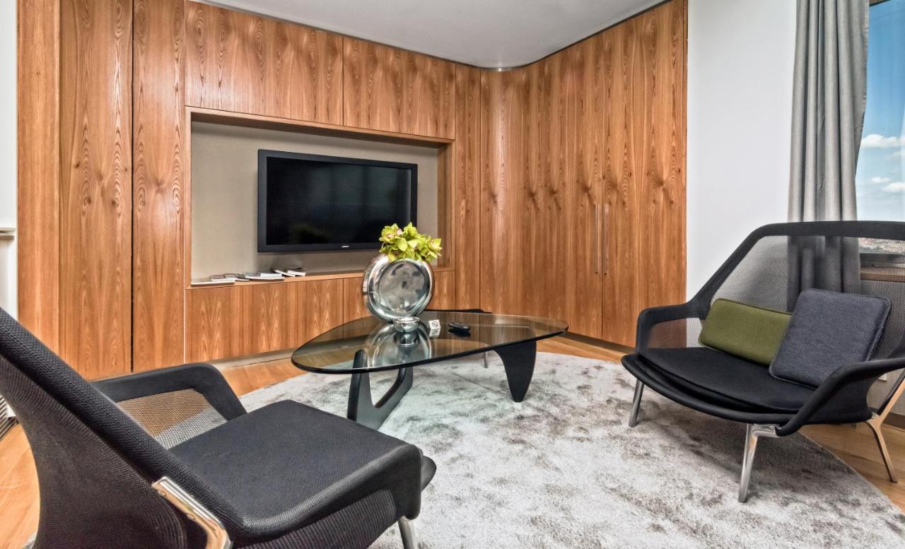 פראג One Room Hotel מראה חיצוני תמונה